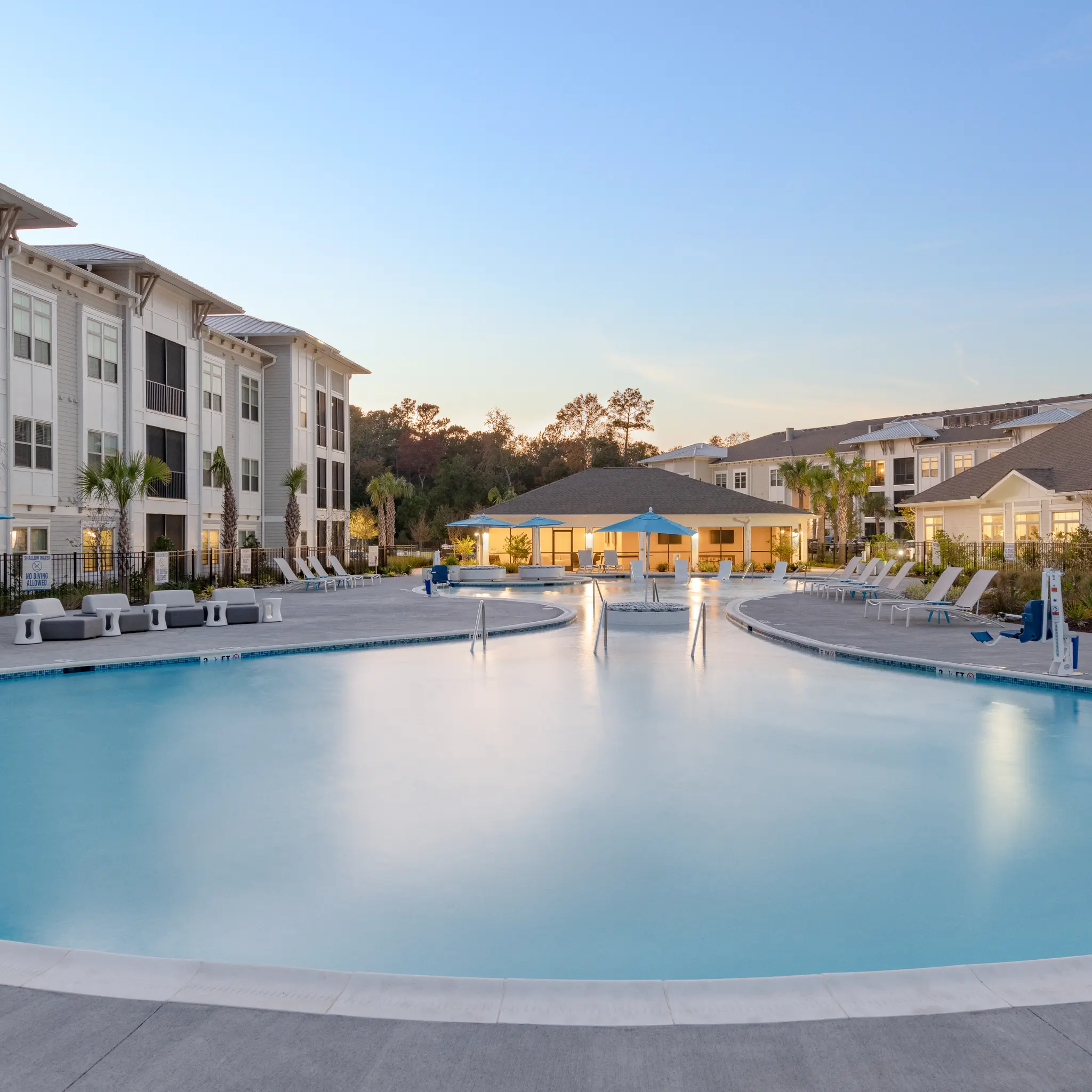 Stunning Summerville Apartments Azure Carnes